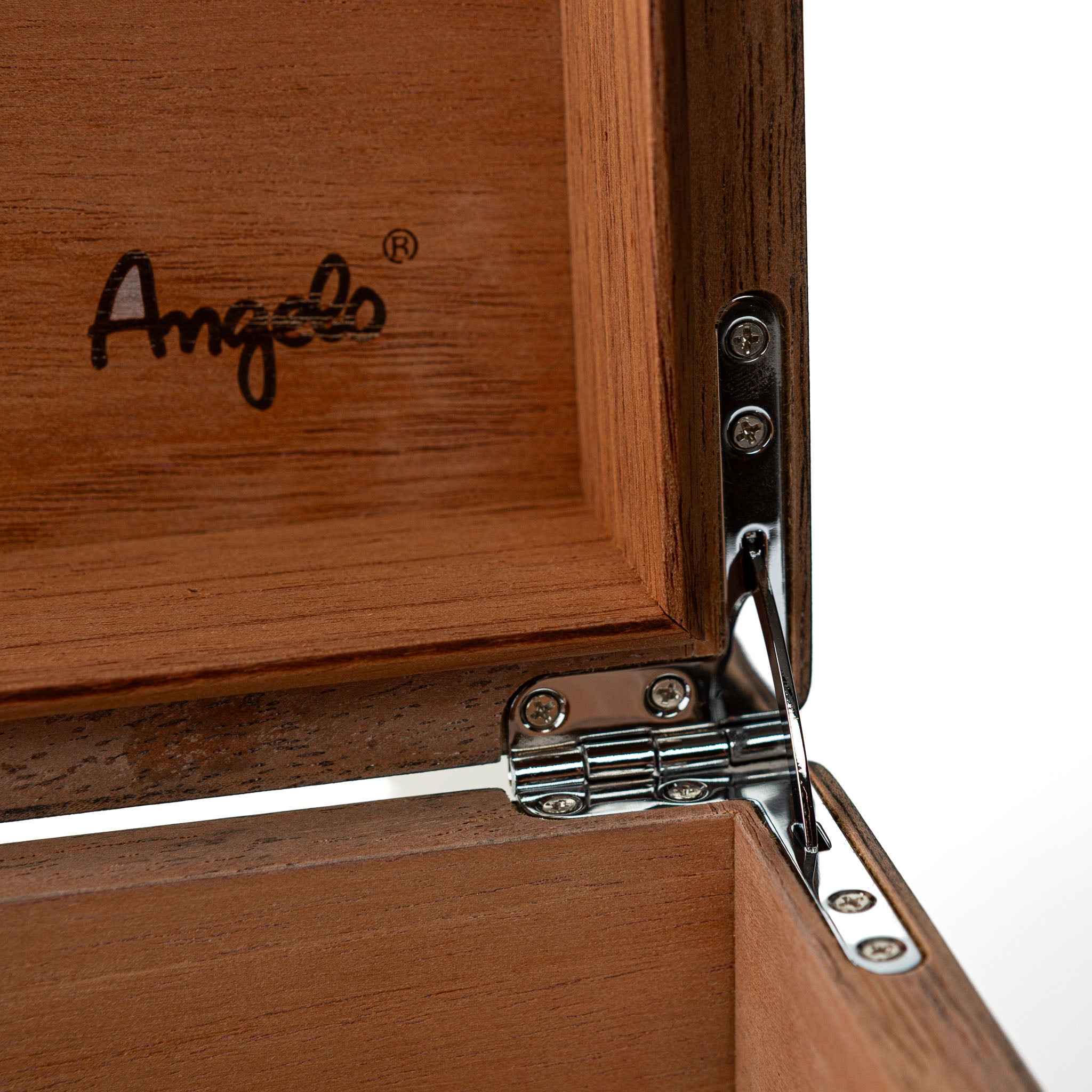 Angelo Humidor im Cigarbox-Design